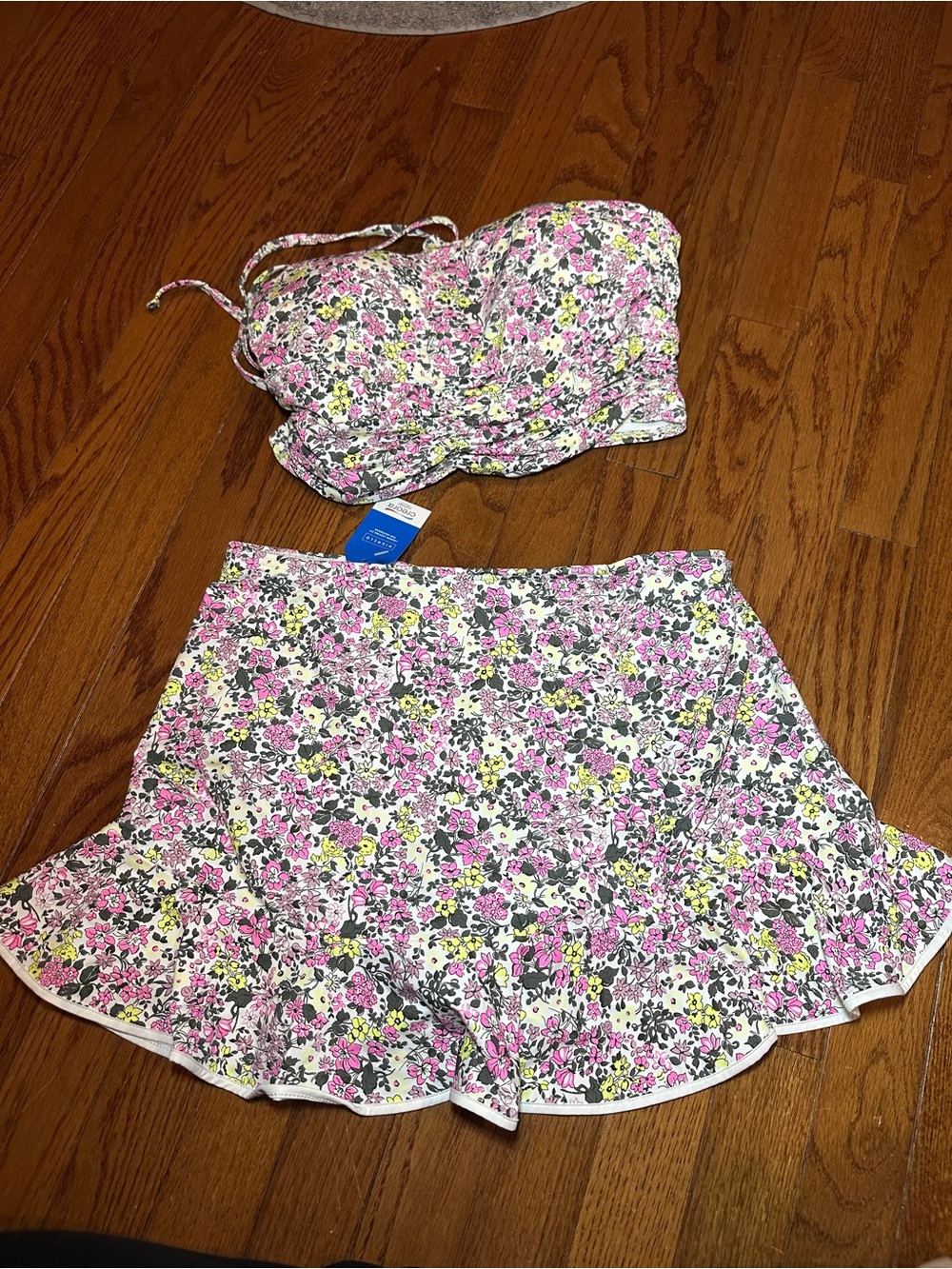 NWT Lands' End Floral Ruched Halter Midkini Top and Swim Skirt - 8